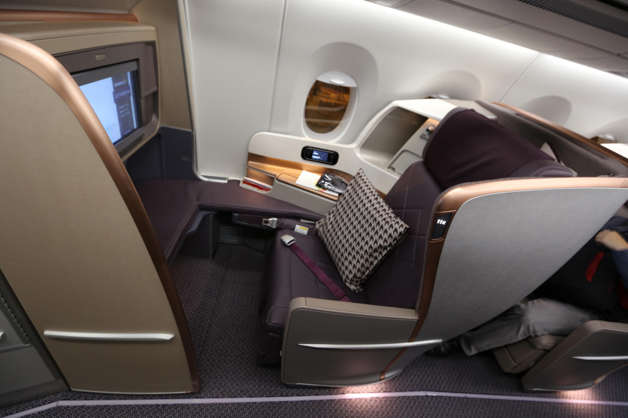 Is Singapore Airlines Business Class Overrated? - UponArriving
