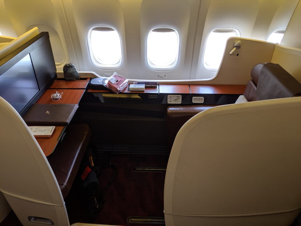 Japan Airlines First Class 777 Review (HND to JFK) [2021] - UponArriving