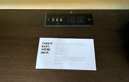 usb in hotel room