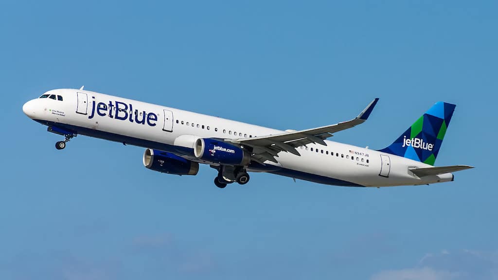 is-jetblue-airways-safe-2022-uponarriving