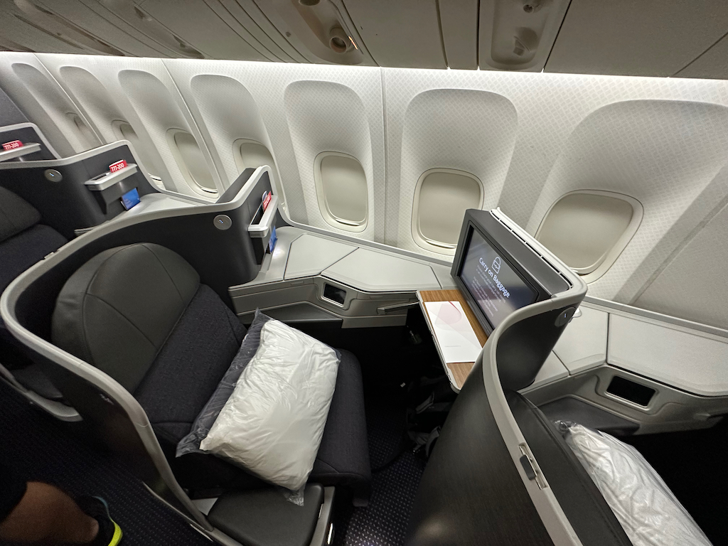 American Airlines discontinuing most exclusive first-class section to  prioritize business class